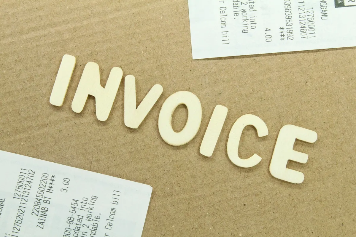 Assessment of Invoices and Sales Documentation